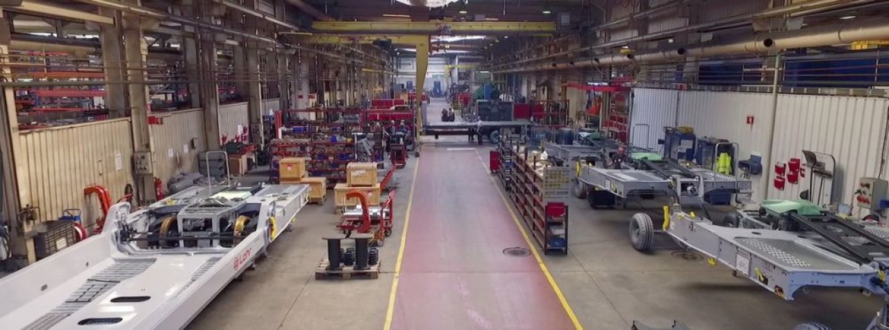 Les ateliers de Lohr à Hangenbieten, près de Strasbourg, où sont fabriqués des véhicules pour le transport des marchandises, wagons ferroviaires et semi-remorques routières. © Lohr.