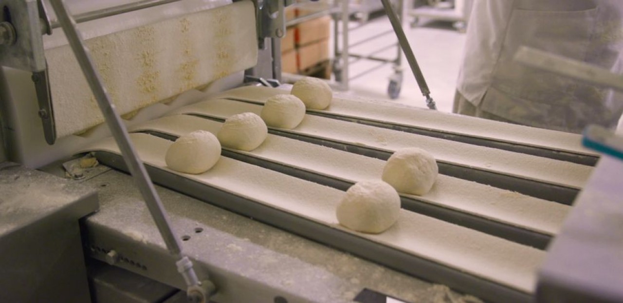 Schneider Food, spécialiste des tartes flambées a repris début 2020, Chez vous au presque, un autre fabricant alsacien de tartes flambées et fonds de tartes à Obernai.