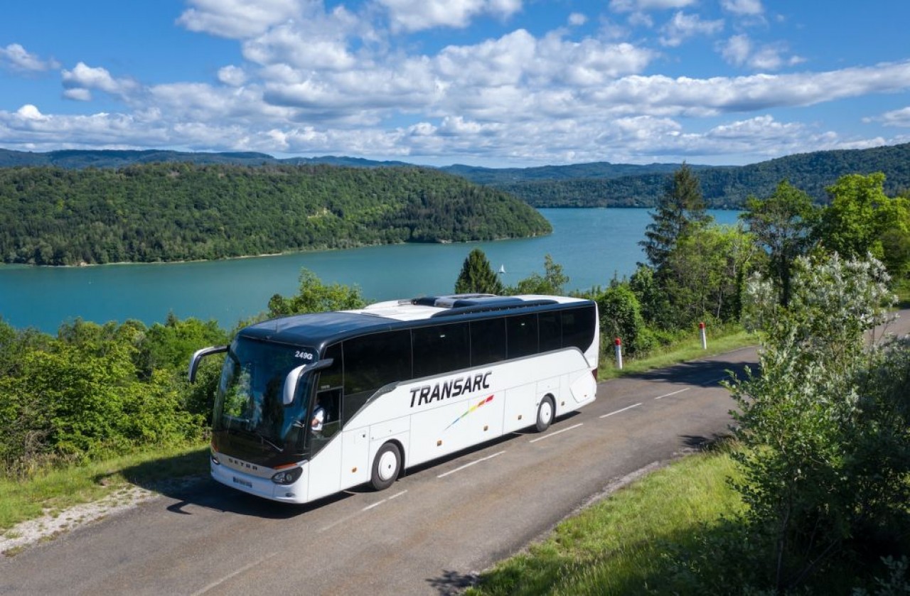 Transarc pointe parmi les trois premiers indépendants du transport routier de voyageurs de en France.