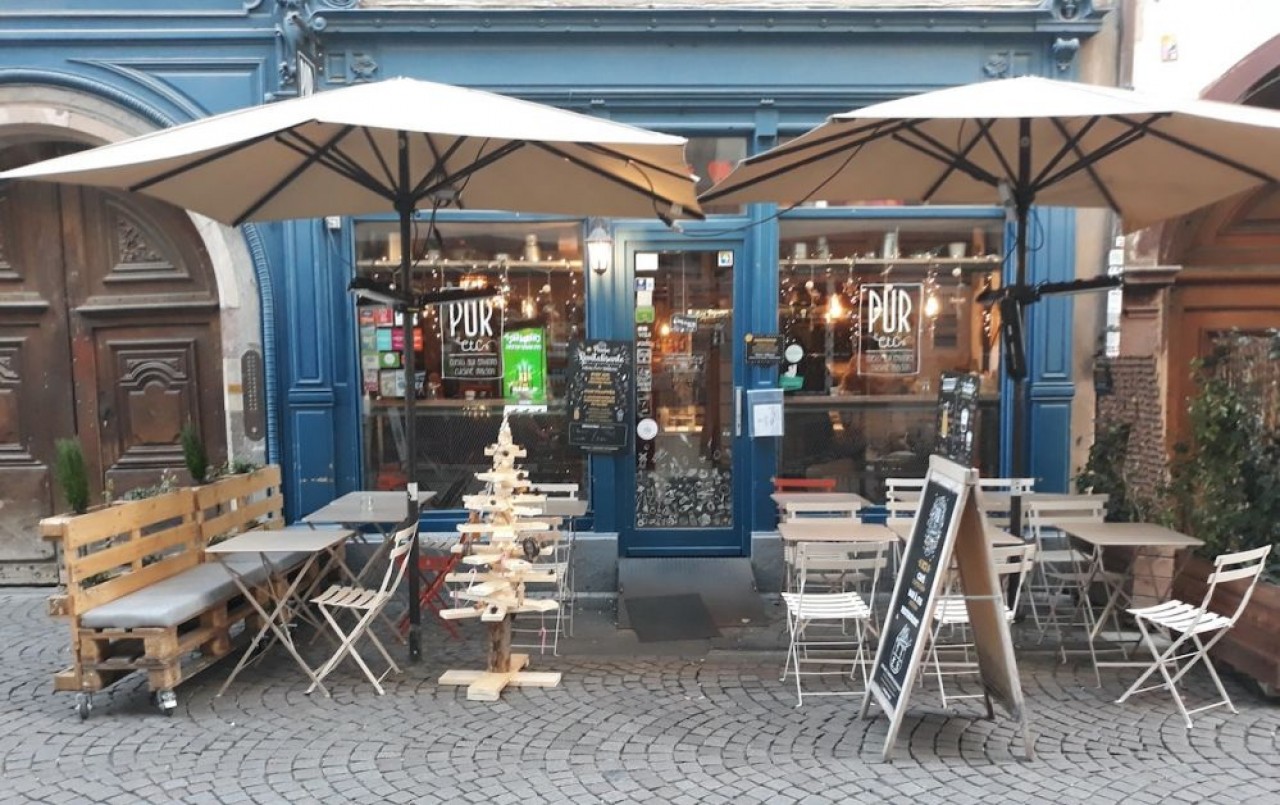 L'enseigne Pur etc., a dix restaurants en propre ou sous licence : six en Alsace ainsi qu'un food truck, à Strasbourg, et trois dans la région parisienne.