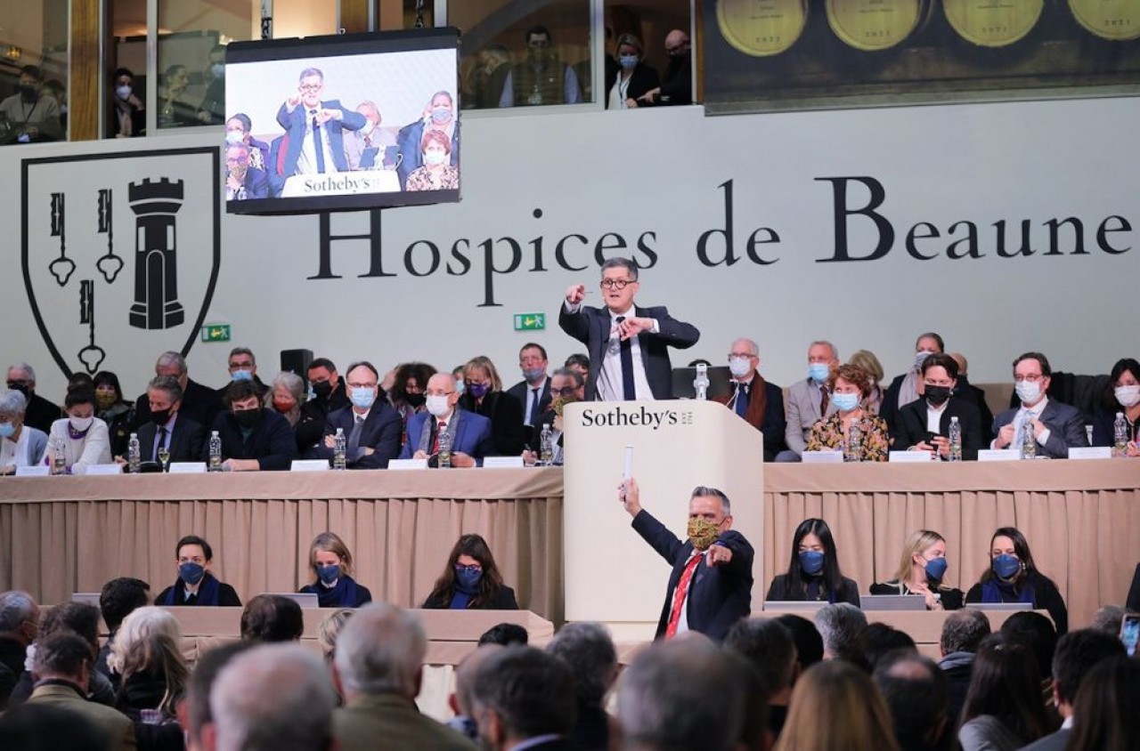 La vente de charité des vins des Hospices de Beaune atteint des enchères record, malgré moitié moins de pièces mises en vente. © Sotheby's