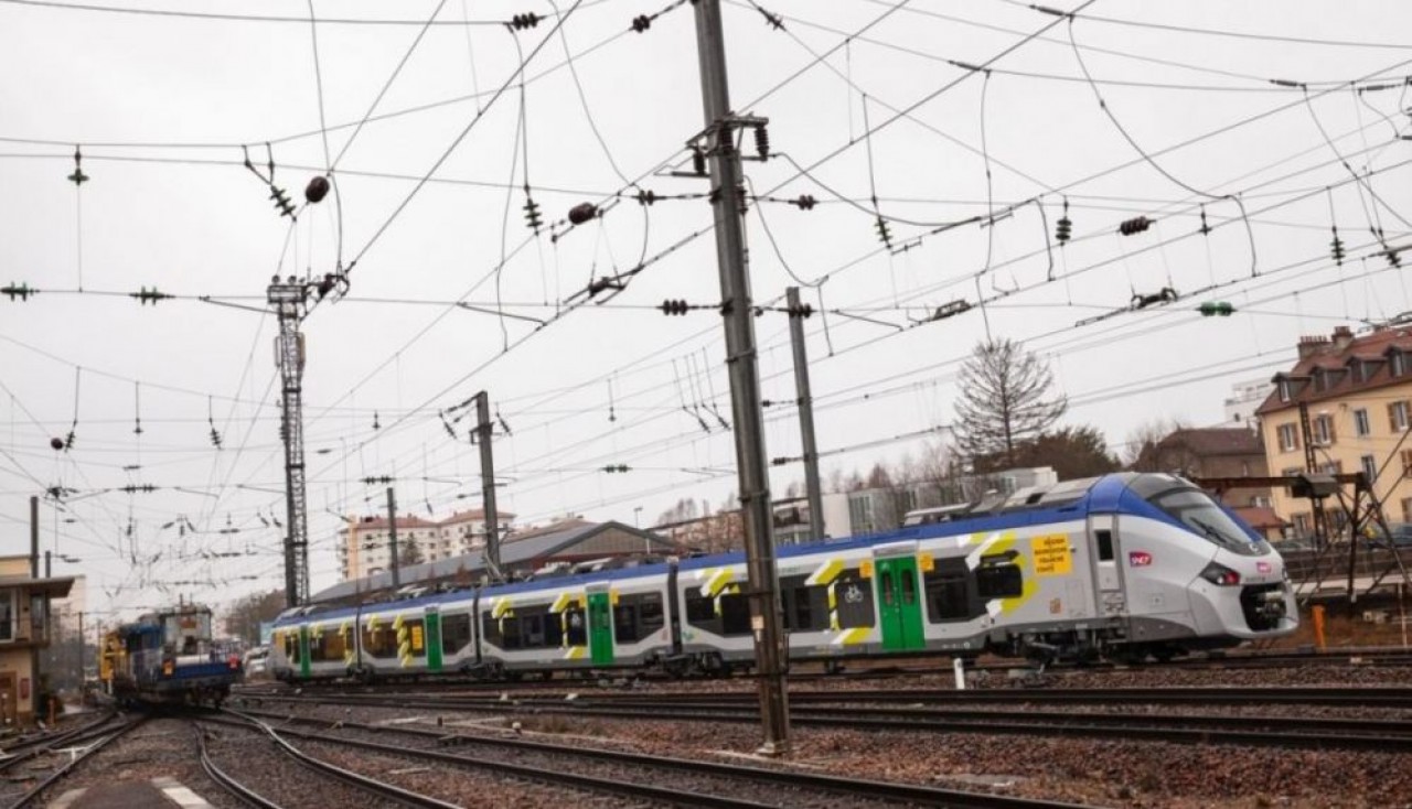 La facture de l'exploitation des trains express régionaux est un grand vecteur d'incertitude pour les finances de la région Bourgogne-Franche-Comté en 2023. © David Cesbron