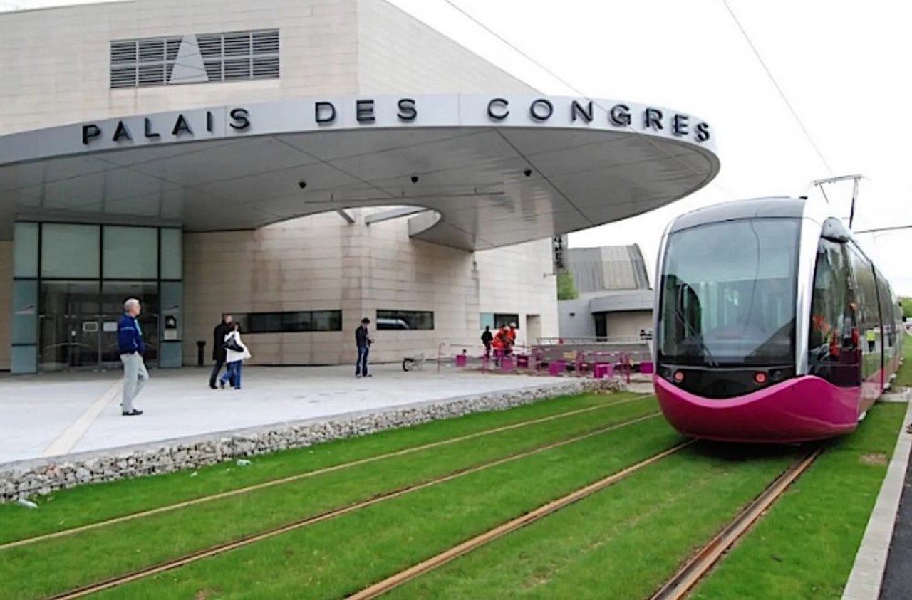 La délégation de service public pour la gestion du palais des congrès (en photo) et du parc des expositions de Dijon sera renouvelée le 1er janvier 2023.