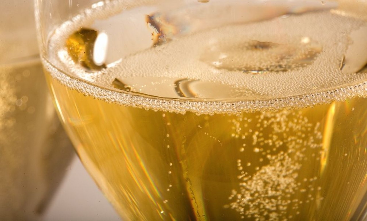 L'Union des Producteurs Élaborateurs de Crémant de Bourgogne (UPECB) assure la promotion de ce vin pétillant dont près de la moitié est vendue à l'export. © Thierry Gaudillère