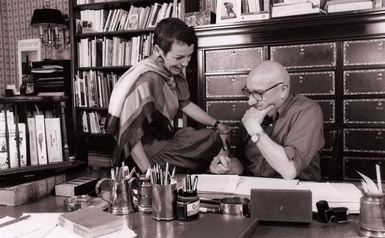 Bernard Clavel, ici aux côtés de son épouse Josette Pratte en 1992, est l’auteur d’une centaine de livres, principalement des romans et des grandes sagas dont l’action se déroule en Franche-Comté. © Coll. Privée / DR