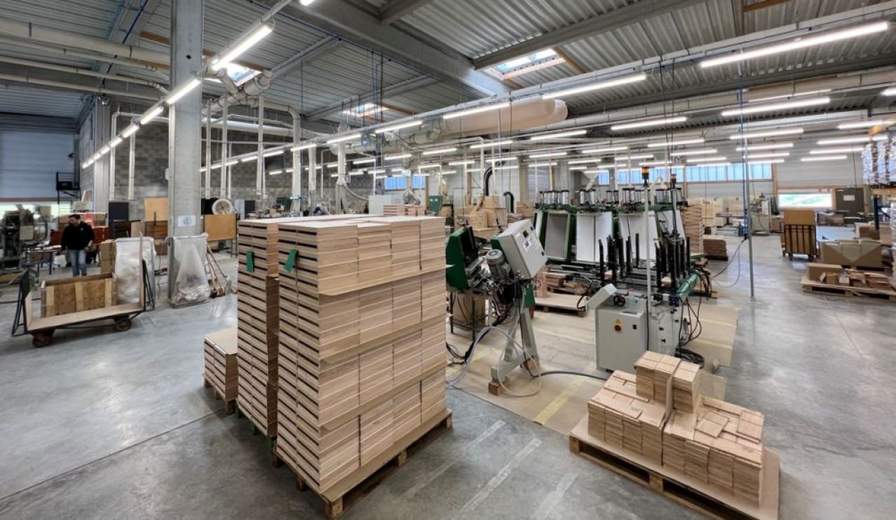 La nouvelle unité de production de Marotte s'étend sur 2.600 m2 à Passenans (Jura). © Patrice Bouillot