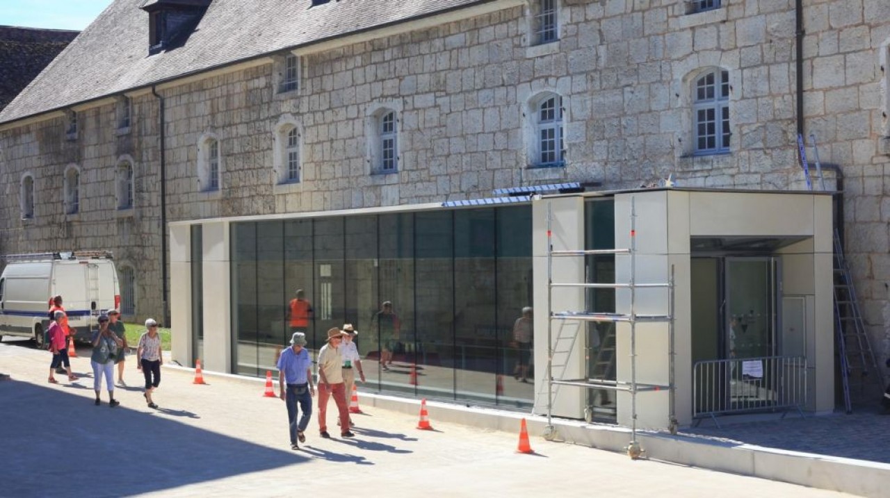 Le musée de la Résistance et de la Déportation de Besançon se dote d'un nouvel accueil à l'occasion de sa réouverture après 16 mois de travaux et près de 4 ans de fermeture. © Edwige Prompt