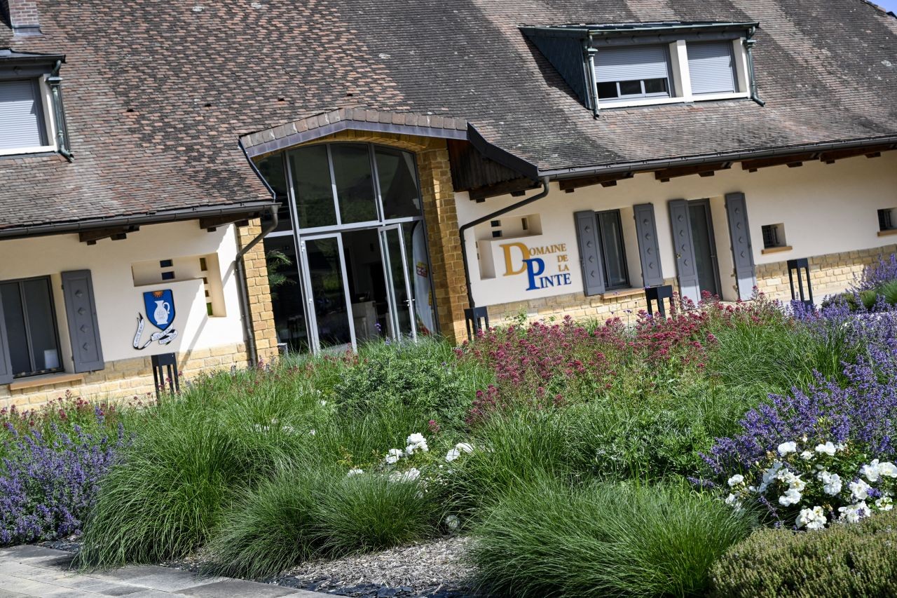 Le domaine viticole a été créé en 1953 par Roger Martin qui a donné son nom au groupe régional de construction. © Laurent Cheviet