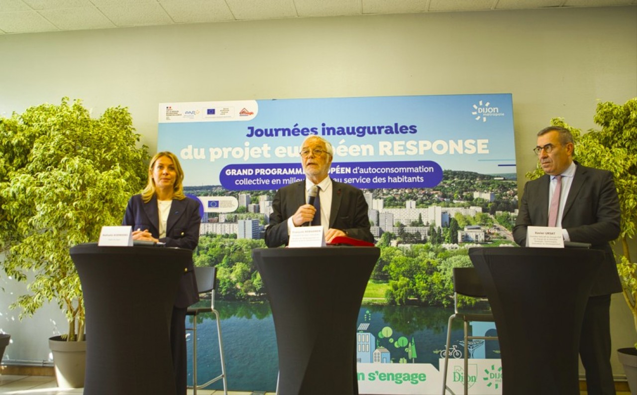 La mise en énergie positive d'une partie du quartier Fontaine-d'Ouche a été inaugurée ce 23 mai par Nathalie Koenders, maire de Dijon, François Rebsamen président de la métropole, et Xavier Ursat directeur exécutif du groupe EDF. © Arnaud Morel