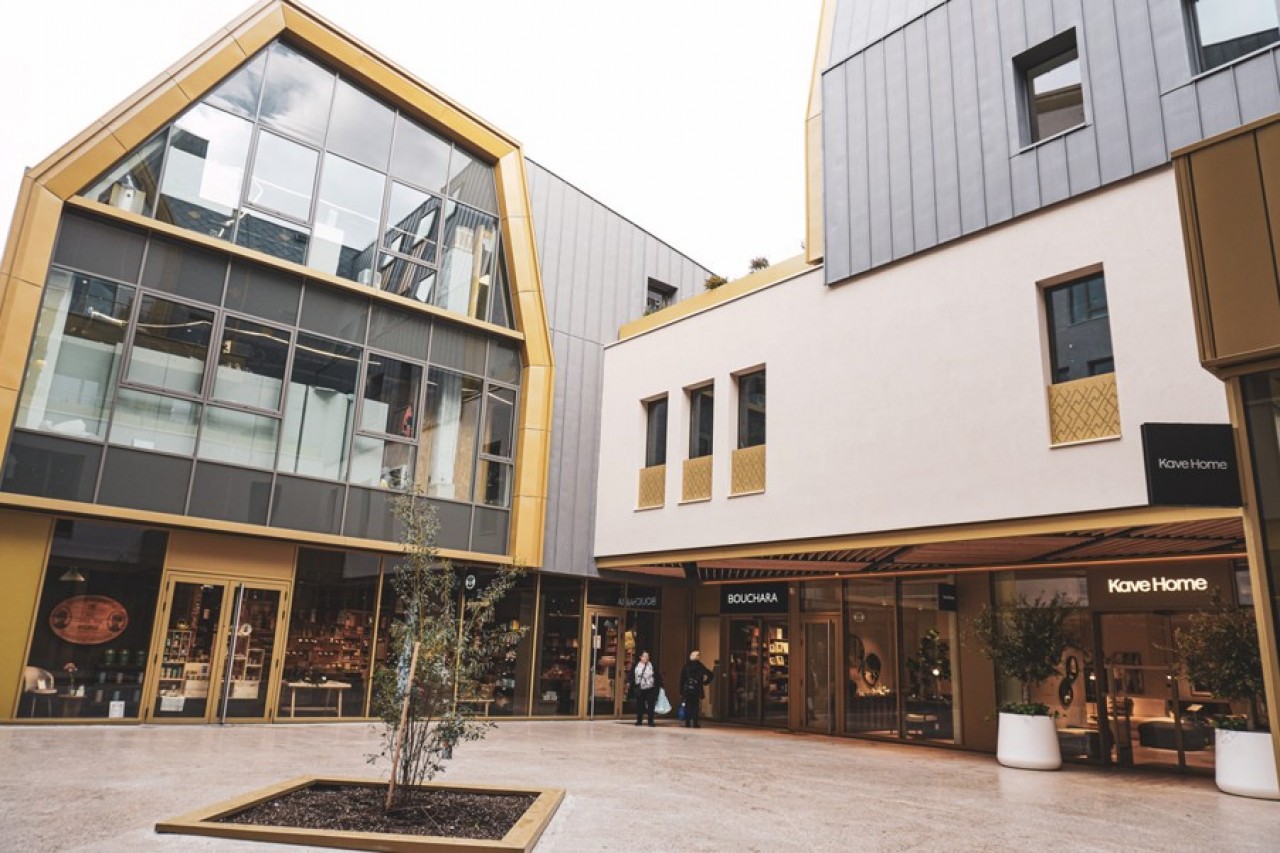 L'ensemble immobilier Dauphine dans lequel Laboratoires Urgo Healthcare installe son siège déploie au total plus de 11.000 m2 de bureaux, commerces et points de restauration. © Groupe Urgo