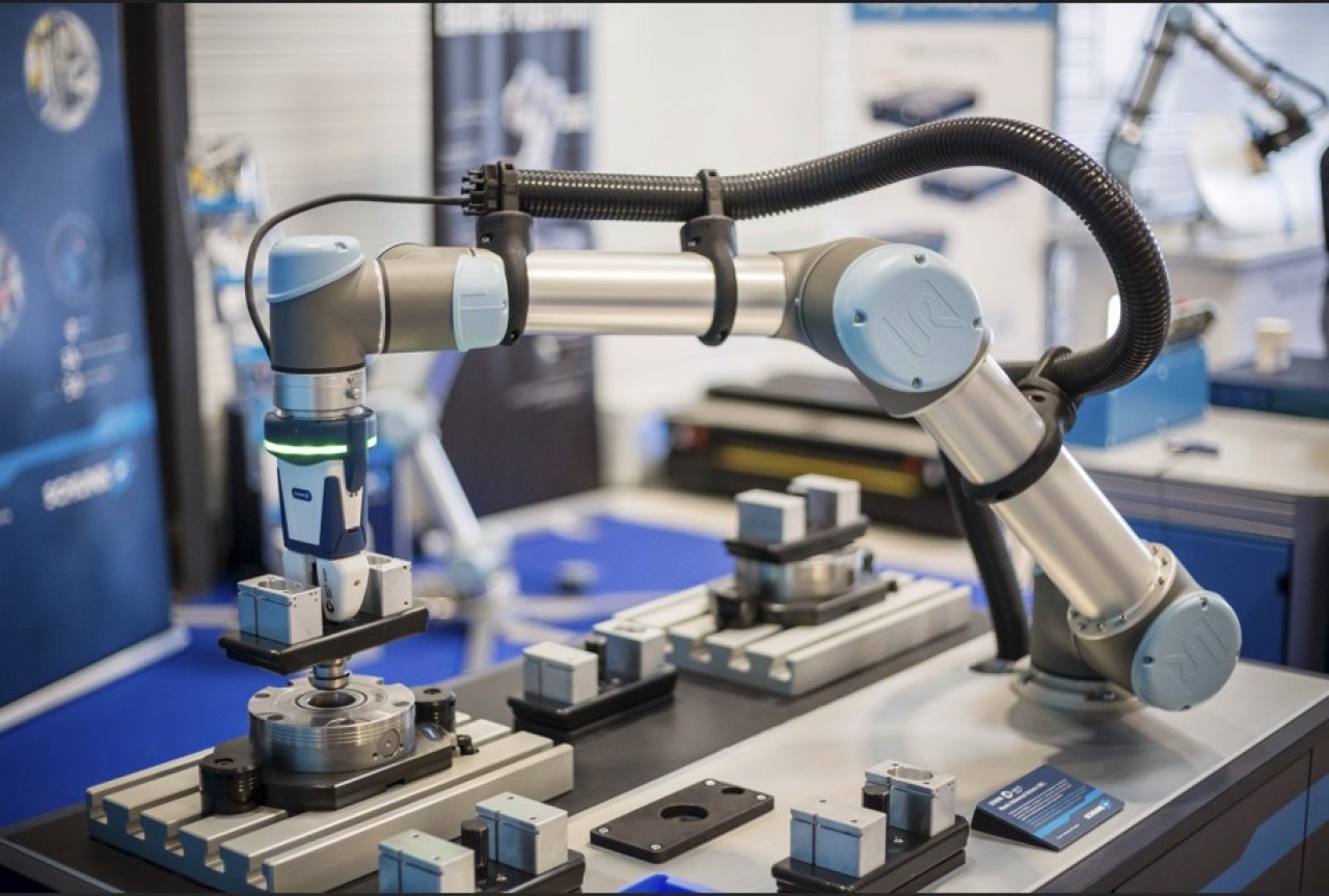 Sysaxes distribue des gammes de robots et de cobots depuis le Technoland du Pays de Montbéliard. © Sysaxes