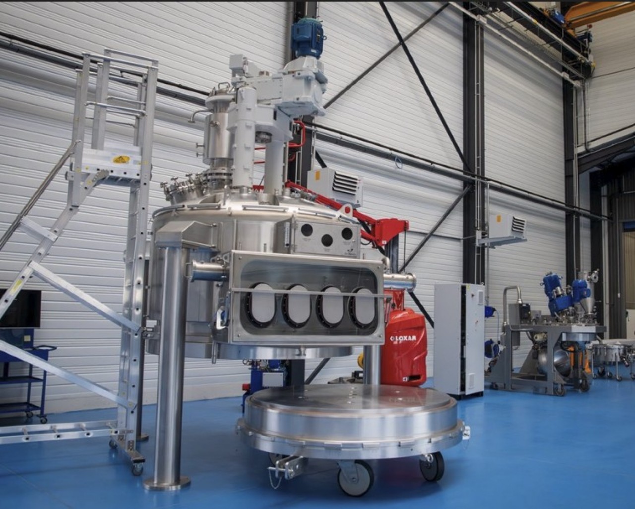 De Dietrich France Semur fabrique des appareils de filtration et de séchage entrant dans le process de production des principes actifs chimiques et pharmaceutiques.