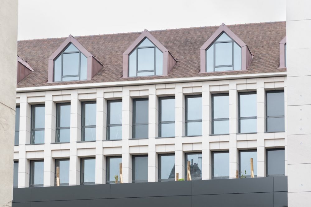 mama batiment facade