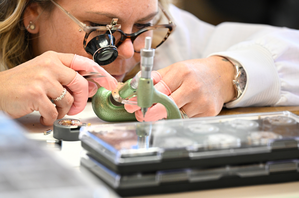 pequignet assemblage mouvement calibre intitial