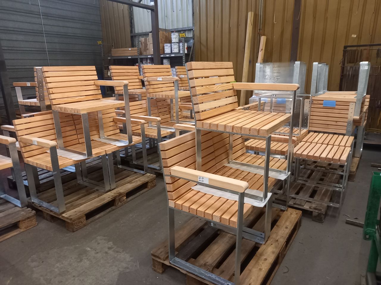 Sineu Graff chaises production
