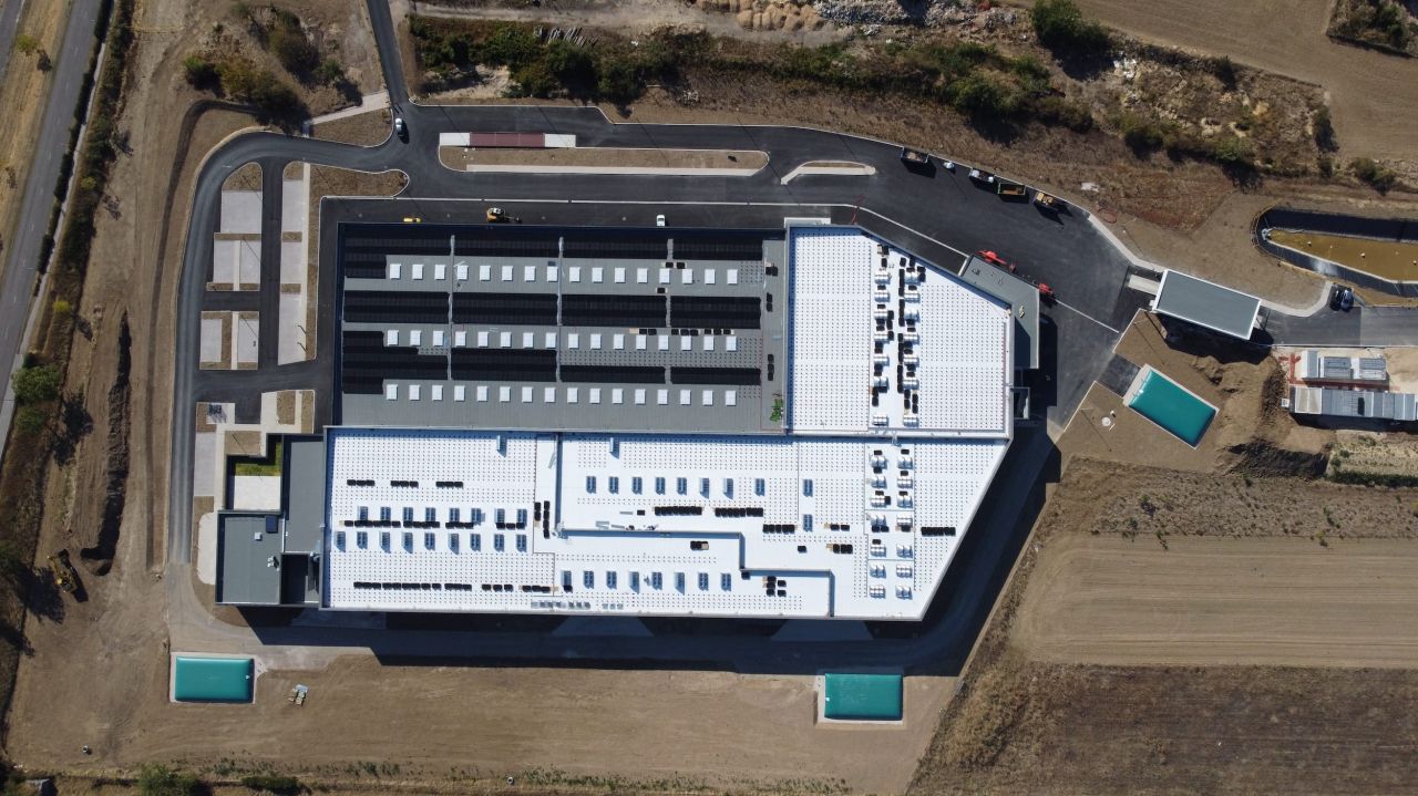 L'usine s'&eacute;tend sur 14.700 m2, &copy; Soprema