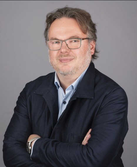 Cinov Est