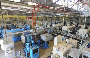 Panorama des ateliers de l'équipementier étendus sur plus de 3 hectares.