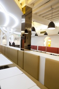 Nouvel intérieur du restaurant McDonald’s signé Épokhé