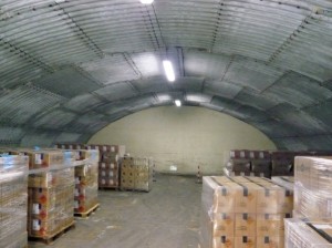 L'un des nombreux igloos de stockage des explosifs sur le site de Vonges.